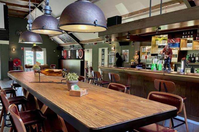 Chalet Bosrijk Midden In De Natuur-Eten&Drinken-Activiteiten-Ontspanning-En Nog Veel Meer 헨덜루 외부 사진