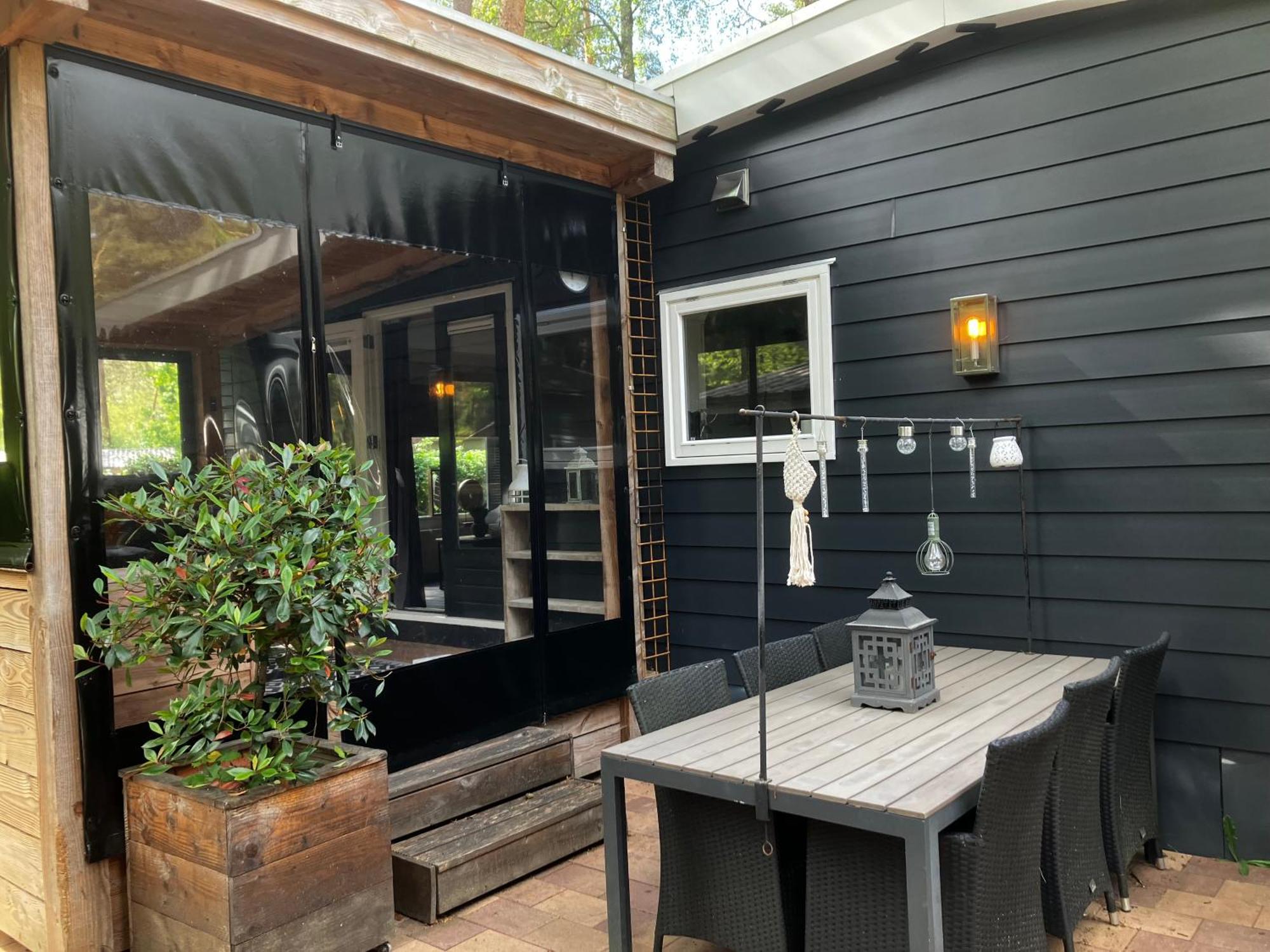Chalet Bosrijk Midden In De Natuur-Eten&Drinken-Activiteiten-Ontspanning-En Nog Veel Meer 헨덜루 외부 사진