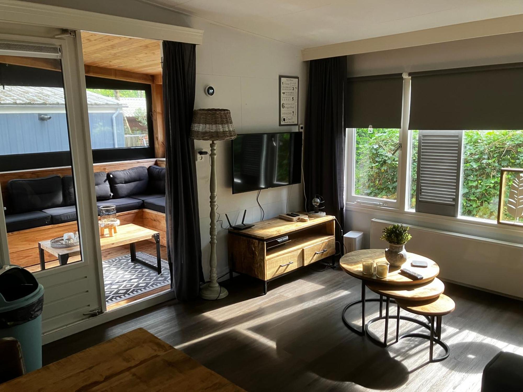 Chalet Bosrijk Midden In De Natuur-Eten&Drinken-Activiteiten-Ontspanning-En Nog Veel Meer 헨덜루 외부 사진