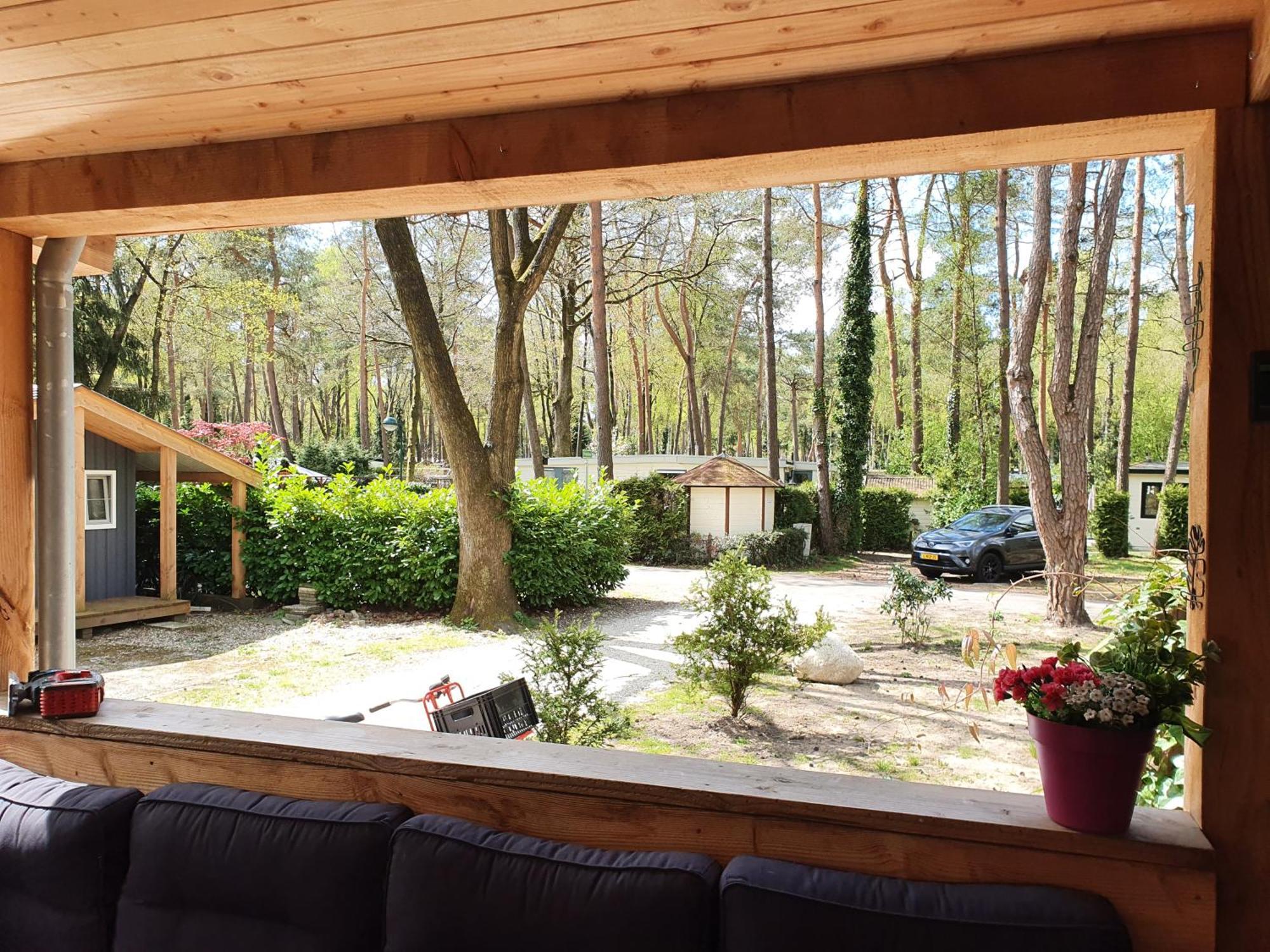 Chalet Bosrijk Midden In De Natuur-Eten&Drinken-Activiteiten-Ontspanning-En Nog Veel Meer 헨덜루 외부 사진